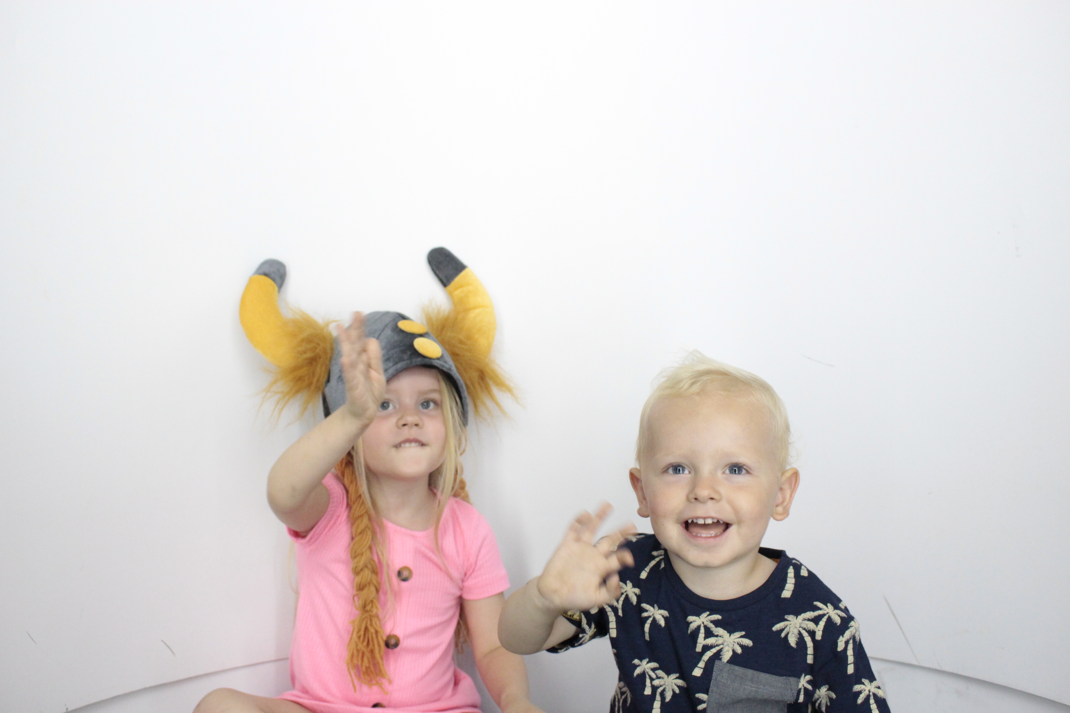 Kerry's 30th Birthday | View more photos from the event at gallery.myphotoboothexperience.co.uk/u/MyPhotoBoothExperienceLtd/Kerrys-30th-Birthday